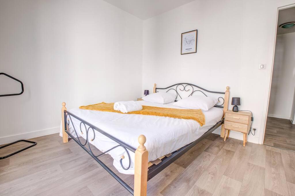 Ferienwohnung Famille Au Coeur De Périgueux Exterior foto
