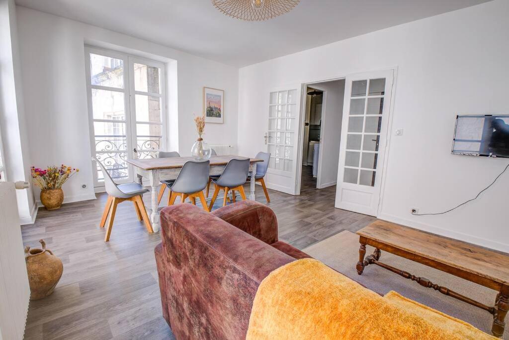 Ferienwohnung Famille Au Coeur De Périgueux Exterior foto