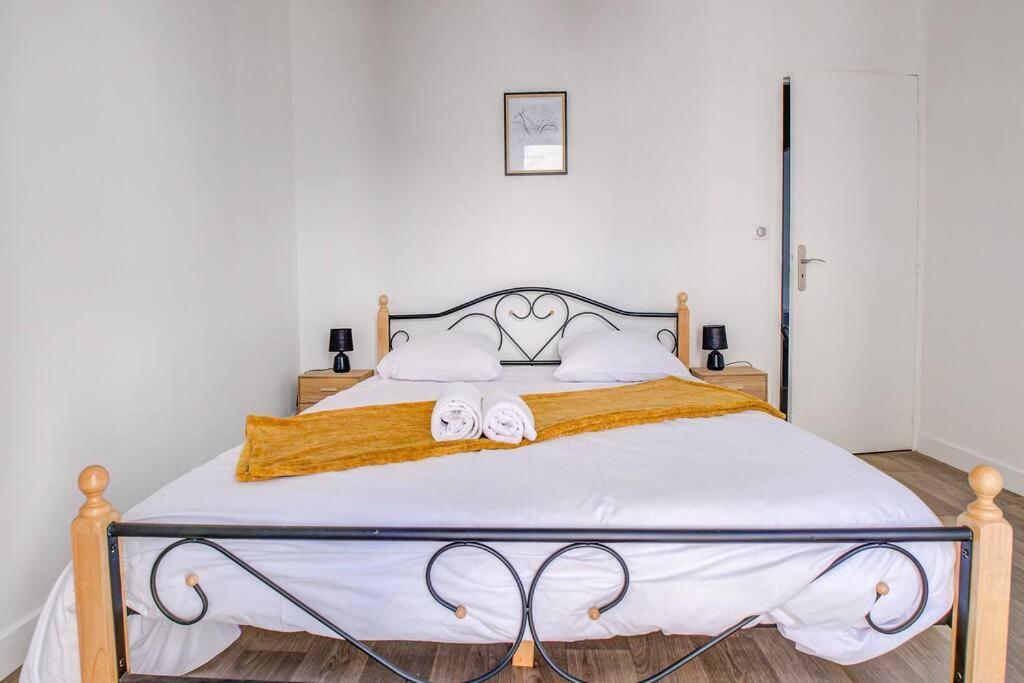 Ferienwohnung Famille Au Coeur De Périgueux Exterior foto
